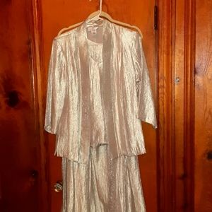 3 piece dress outfit pearl shimmery size M